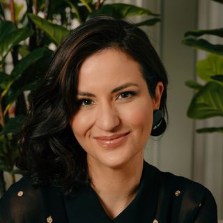 Ampliar imagem: Julia Ocampo, Dermatologista São Paulo