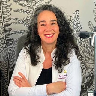 Acercar imagen: Sandra Salhus Blesa, Dentista Concón