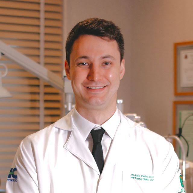 João Pedro Guzzi  Marques, Oftalmologista Rio Claro