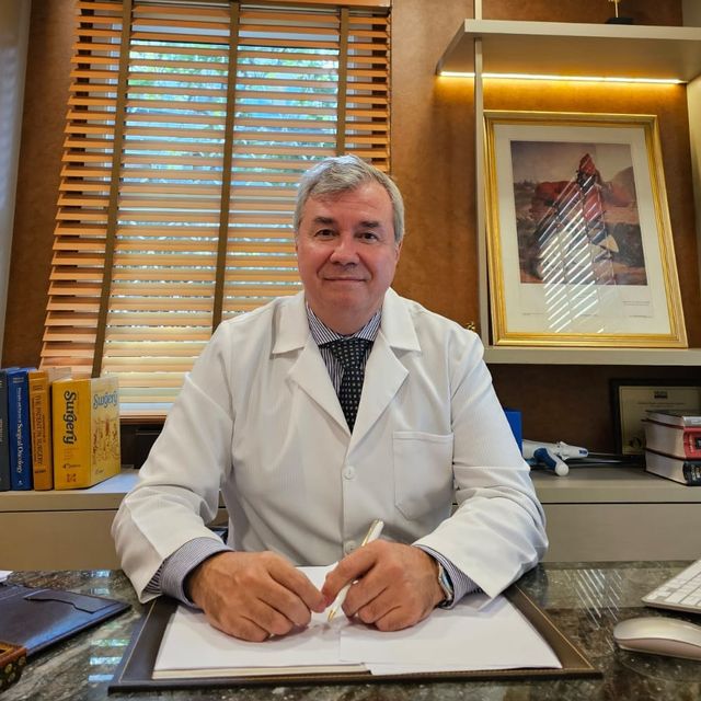 Igor Wolwacz Junior, Cirurgião geral Porto Alegre