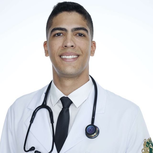Thiago  Bosetti Santiago , Pediatra Baixo Guandu