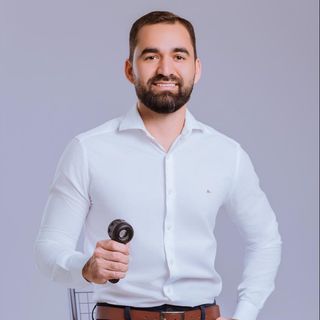 Emanuel Valões, Dermatologista Arcoverde