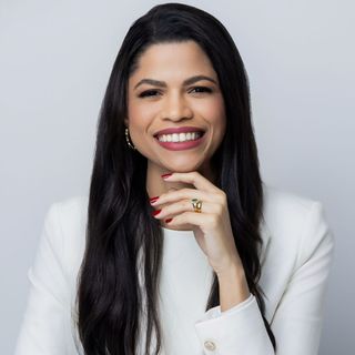 Vanessa De Almeida Cruz , Especialista em Clínica Médica Porto Velho