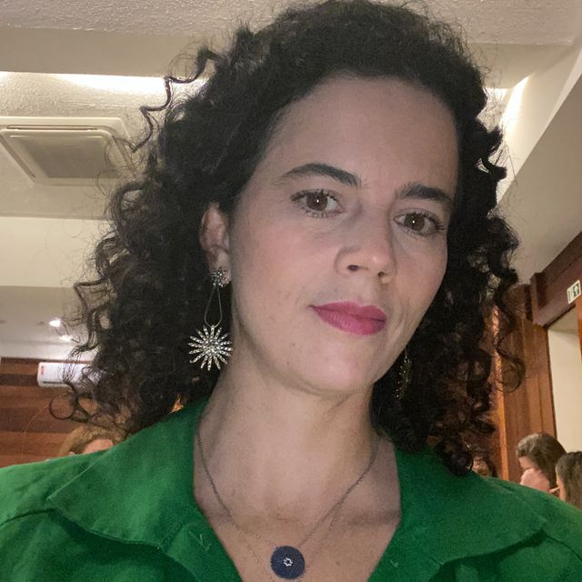 Roberta Vilela Lopes Koyama