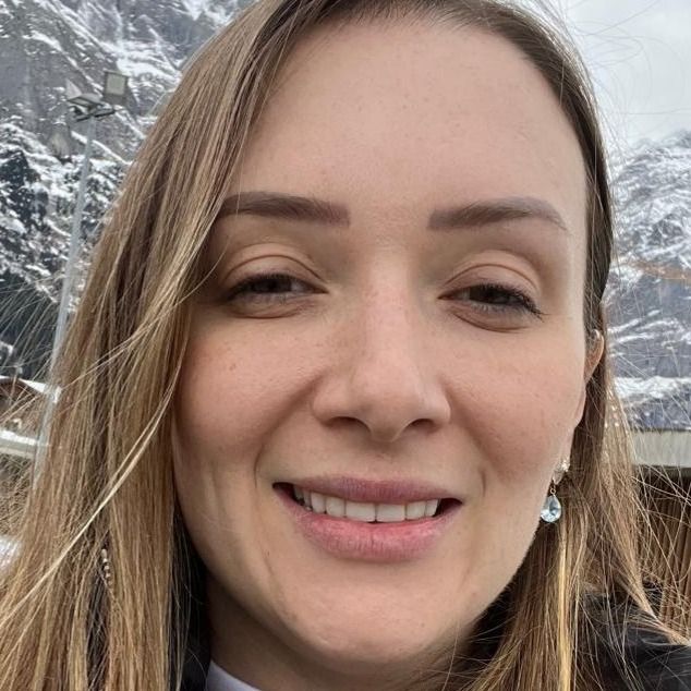 Lívia Beatriz Santos Limonta Vitali, Cardiologista Franca