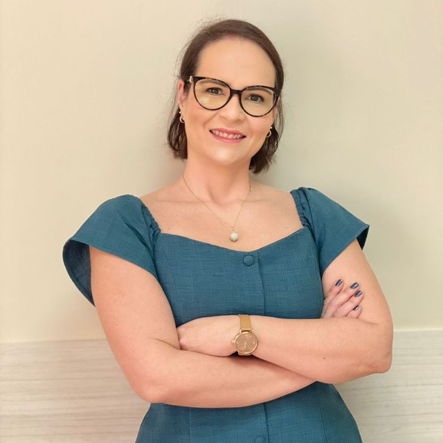 Anna Carolina Nunes Ferraz, Ginecologista Arujá