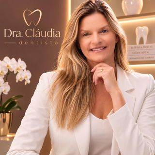 Cláudia Curbani Storch, Dentista Linhares