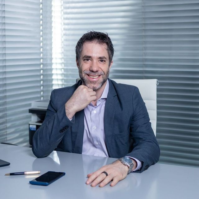 Marcelo Pavan Paiva, Reumatologista São Paulo