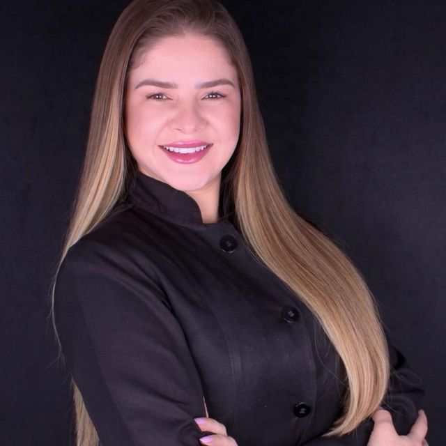 Maiane  de Almeida Ribeiro, Dentista São Paulo