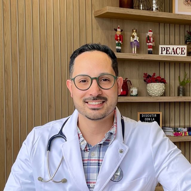 Ricardo Antonio Consuegra Peña, Psiquiatra Medellín