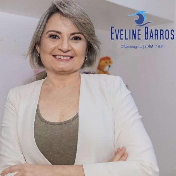 Eveline Barros, Oftalmologista Recife