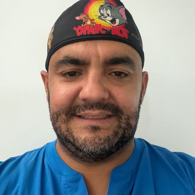 Cristian Armando Arboleda Zuluaga, Odontólogo Bogotá