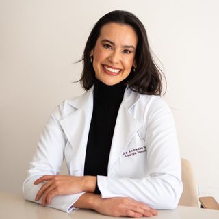 Andressa H. Nora, Cirurgião vascular São Paulo