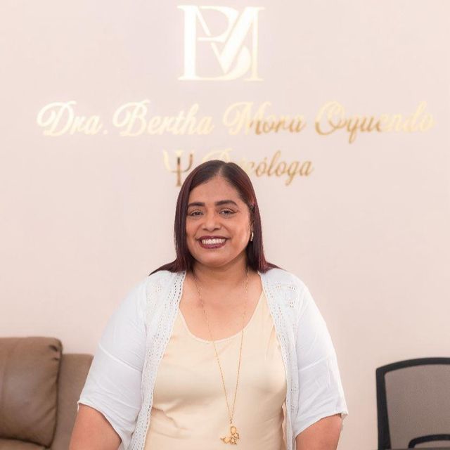 Bertha Mora Oquendo, Psicólogo Lorica