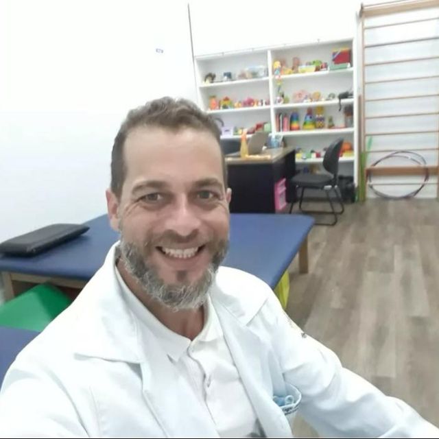 Tiago José Câmara Martins, Fisioterapeuta Goiânia