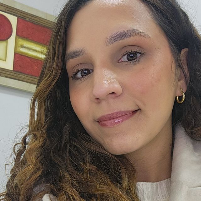  Isabela  de Aguiar Magri Dias, Ginecologista Curitiba