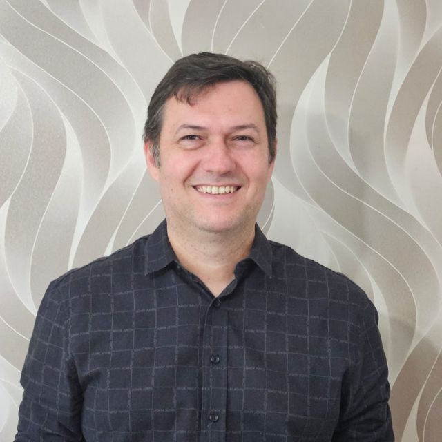 Vinicius Burani Kowalski, Neurologista pediátrico Suzano