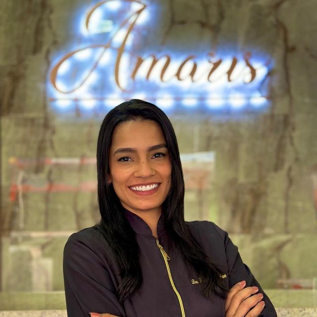 Thallita  Domingues Soares, Dentista Goiânia