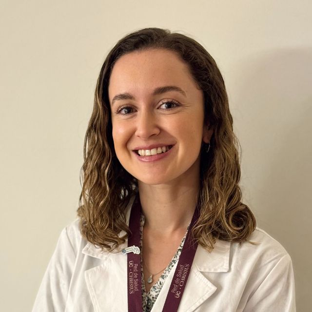 Valentina Kobus, Internista Santiago