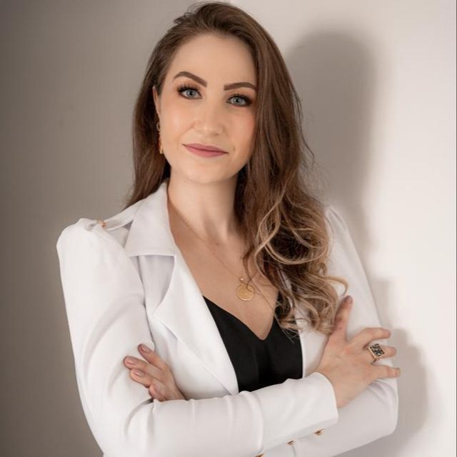 Thayana  Darab, Oftalmologista São Paulo