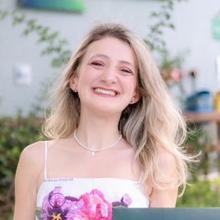 Evelyn Alvernaz, Oftalmologista Rio de Janeiro