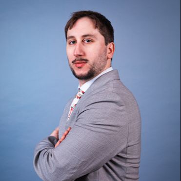 Roberto Macchiavello, Cirujano general Las Condes