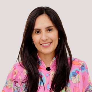 Paula Dias, Dentista Recife