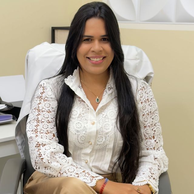Amanda  Carvalho Nunes , Médico clínico geral Santa Rita do Araguaia