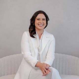 Marivane de Almeida dos Santos, Dentista Balneário Camboriú