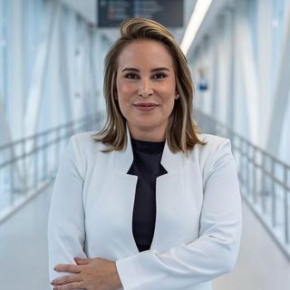 Jacqueline  Sarmento Fernandes, Dermatologista Porto Alegre