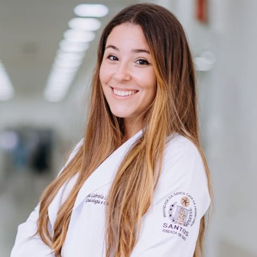 Gabriela Borges, Ginecologista Santos