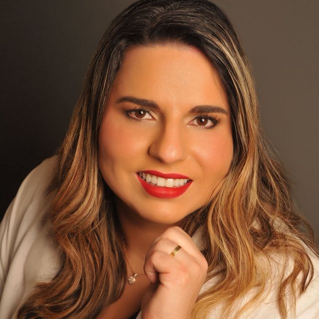 Paula Marcela Vilela Castro, Cirurgião vascular São Paulo