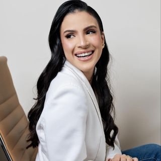 Amanda  Vasconcelos Albuquerque, Médico clínico geral João Pessoa