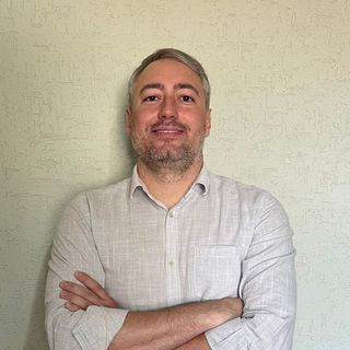 Ampliar imagem: Eustáquio Quintas David ., Urologista Almenara