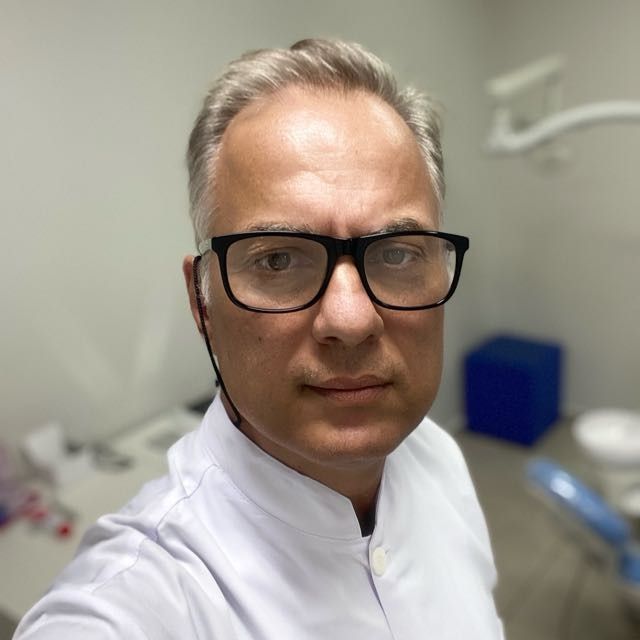 Cristiano  José Rodrigues Talarico, Dentista Uberaba