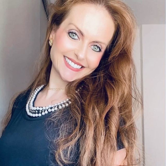 Renata Rugila De Andrade, Psiquiatra Londrina