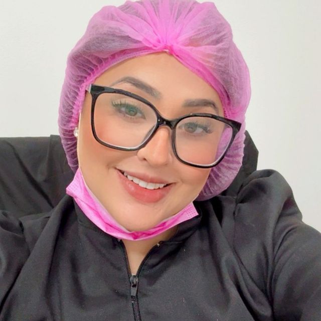 Amanda Moraes, Dentista Curitiba