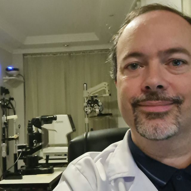 Cristiano Schneider, Oftalmologista Criciúma