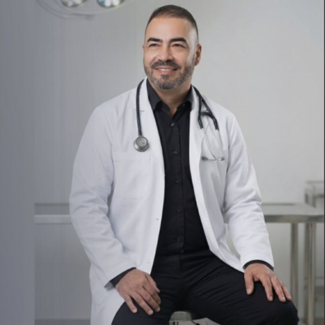 Carlos Mario Arbelaez Cuervo, Otorrinolaringólogo Manizales