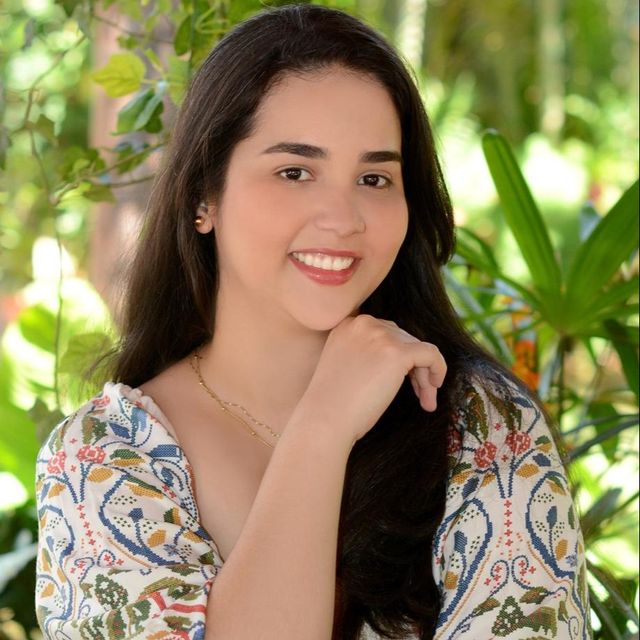 Caroline  Pimentel de Almeida BIliato, Terapeuta complementar Diamantino