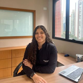 Ampliar imagem: Thainá Barbosa de Souza, Fisioterapeuta São Paulo