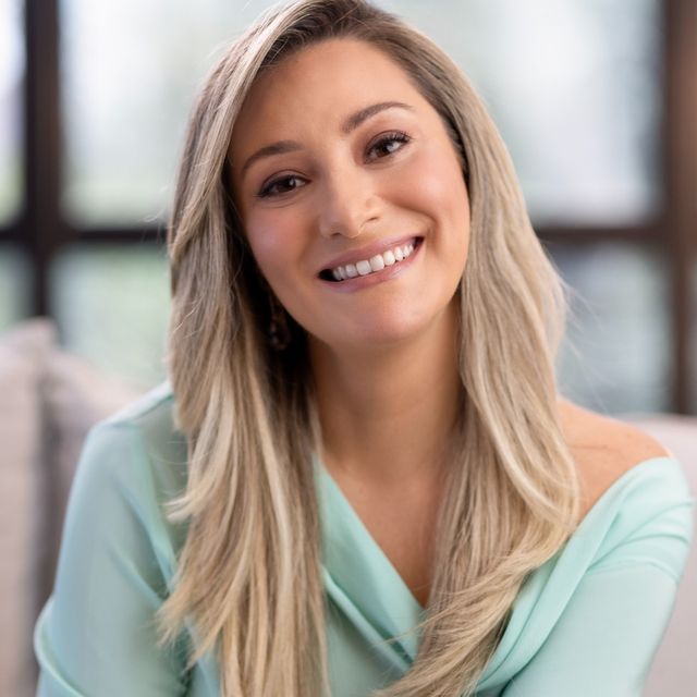 Adriana Cuglianna  Pereira Bruno , Dermatologista São José dos Campos