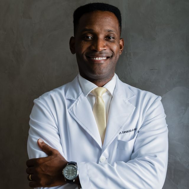 Anderson Emanuel Kumandala Dos Santos Velho, Ortopedista - Traumatologista Florianópolis