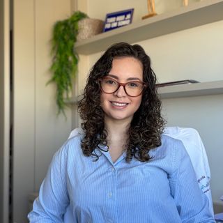 Maria Augustha Brandi Ornellas Cavalcante, Especialista em Dor Botucatu