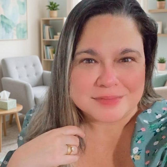 Monique Freire Vendramine, Psicólogo Linhares