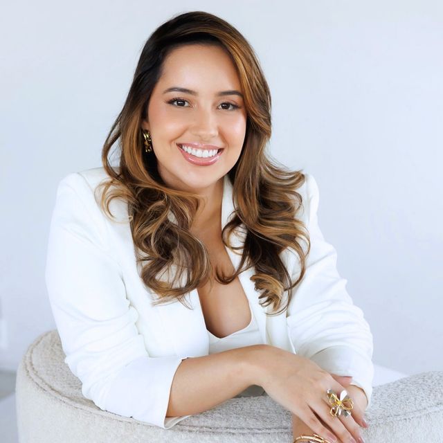 Ingrid de Almeida Costa, Gastroenterologista Fortaleza