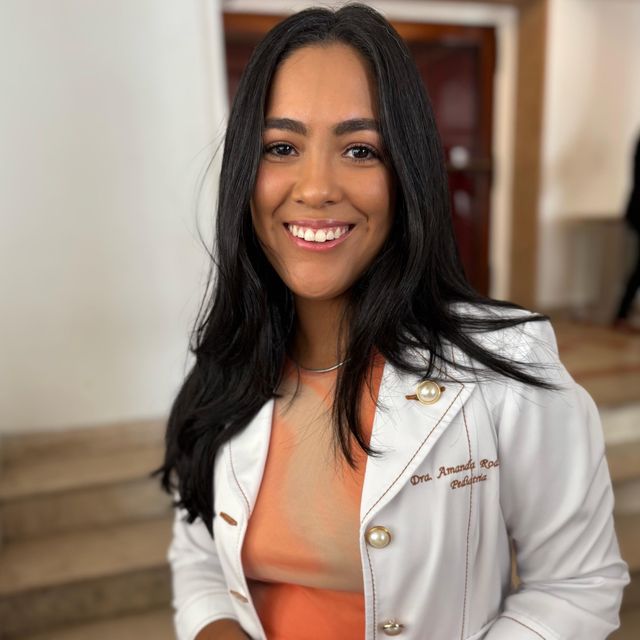 Amanda Neri Rodrigues Góes, Endocrinologista pediátrico Feira de Santana