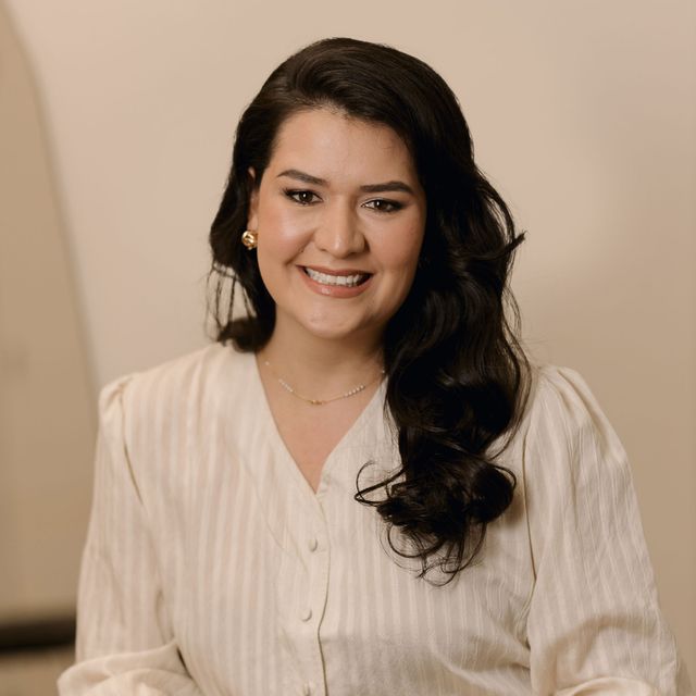 Marina  Crubelatti, Ginecologista Americana