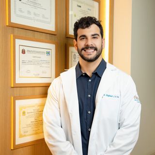 Ampliar imagem: Raphael Fins, Ginecologista Ribeirão Preto