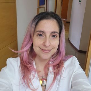 Acercar imagen: Alexandra Carmona Marin, Médico general Providencia